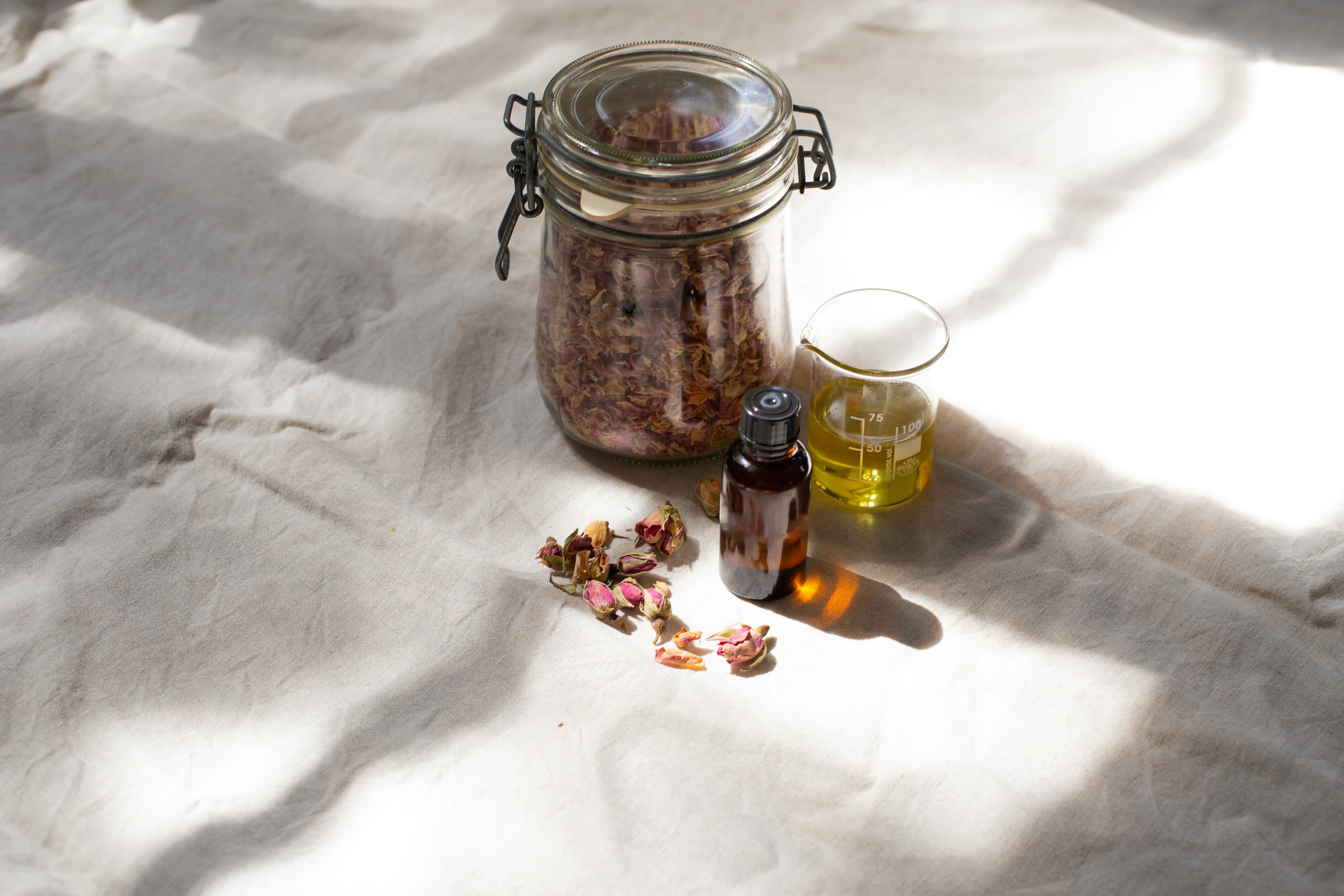 Körperöl mit Rose